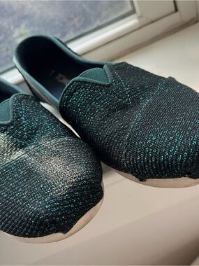 TOMS Sparkly Black&Teal Alpargatas - Size 7M